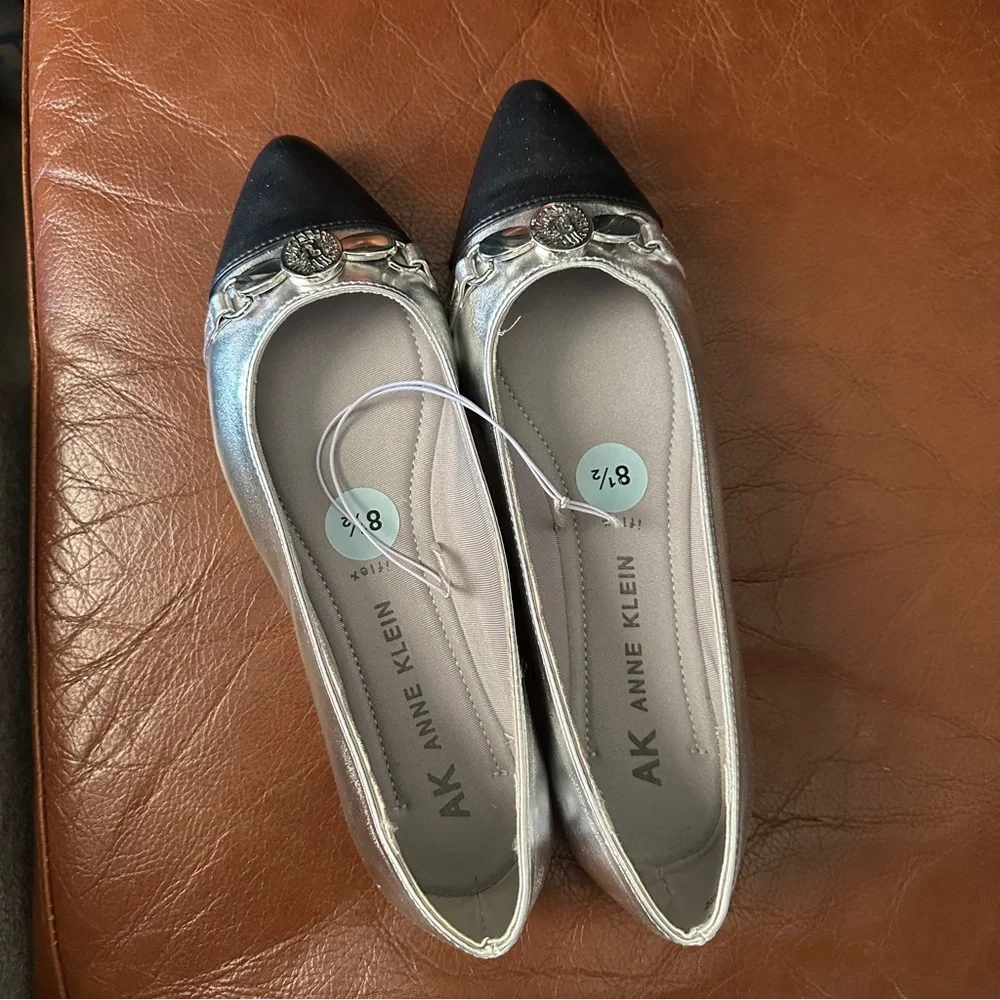 AK Anne Klein Silver and Black Flats